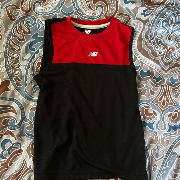 Breathable new balance side 5/6 muscle shirt - Picture 1 of 3